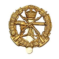 Small Arms School Corps Gold Cap Badge - Kings Crown