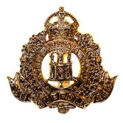 Suffolk Regiment Cap Badge - Kings Crown